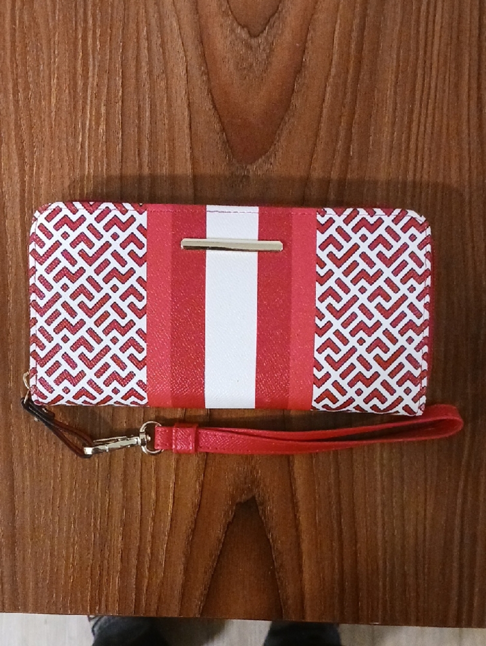 Time and Tru Red and White Patterned Wristlet Clutch